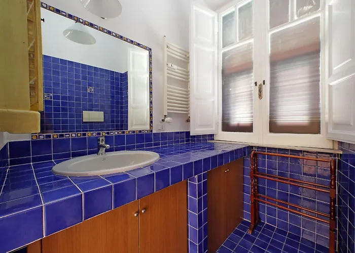 Parioli, Bright And Quiet 2br By Halldis דירה
