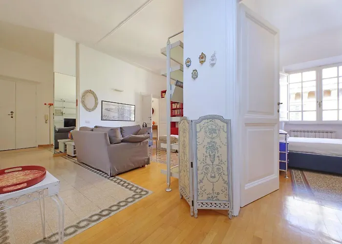 Parioli, Bright And Quiet 2br By Halldis דירה
