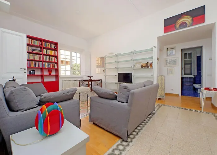 Parioli, Bright And Quiet 2br By Halldis